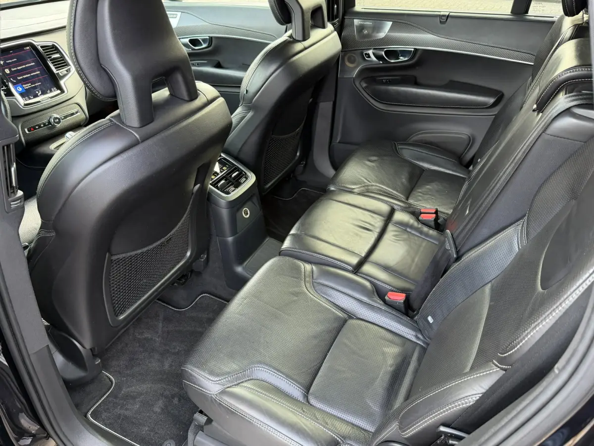 2.0 T8 Twin Engine AWD R DESIGN l AFNM. TREKHAAK
