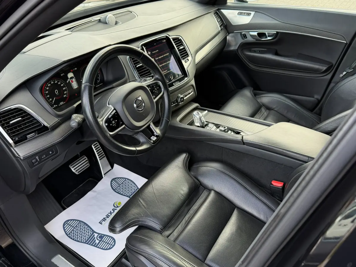 2.0 T8 Twin Engine AWD R DESIGN l AFNM. TREKHAAK