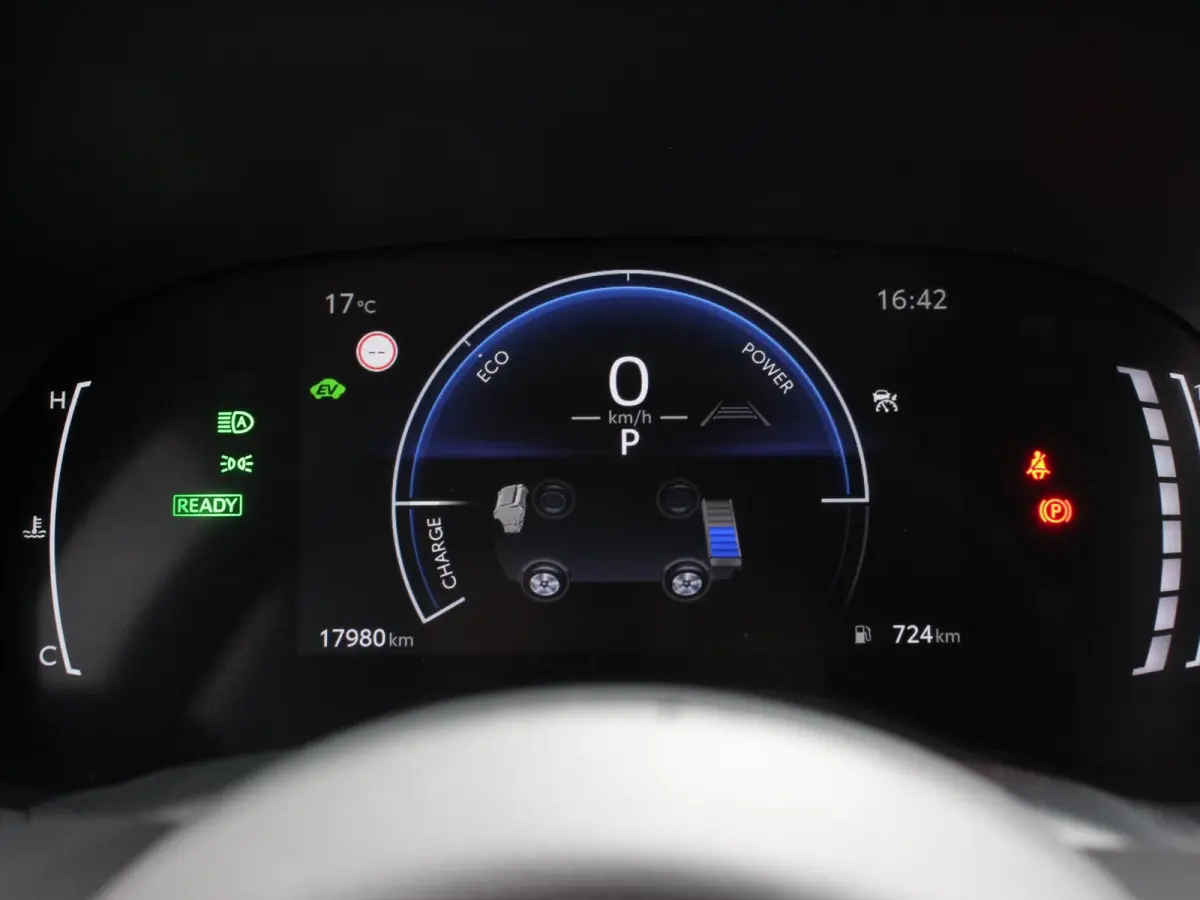 1.5 Hybrid Dynamic Automaat Climate control Cruise control adaptieve LED Achteruitrijcamera Lane assist Apple Carplay / Android Auto