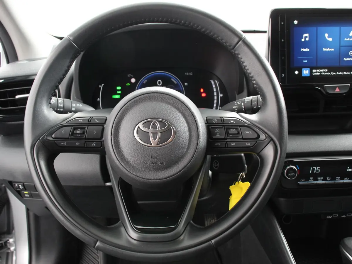 1.5 Hybrid Dynamic Automaat Climate control Cruise control adaptieve LED Achteruitrijcamera Lane assist Apple Carplay / Android Auto