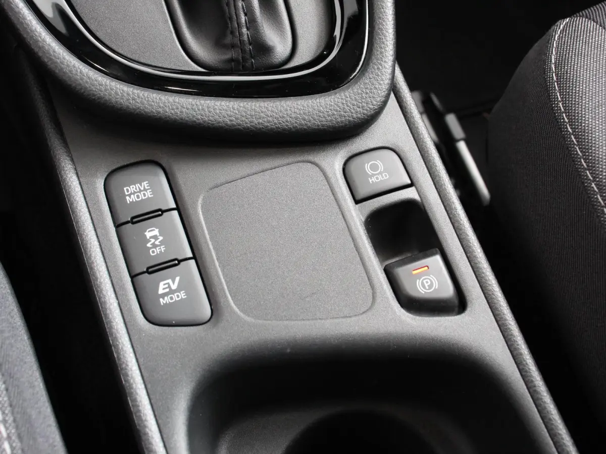 1.5 Hybrid Dynamic Automaat Climate control Cruise control adaptieve LED Achteruitrijcamera Lane assist Apple Carplay / Android Auto