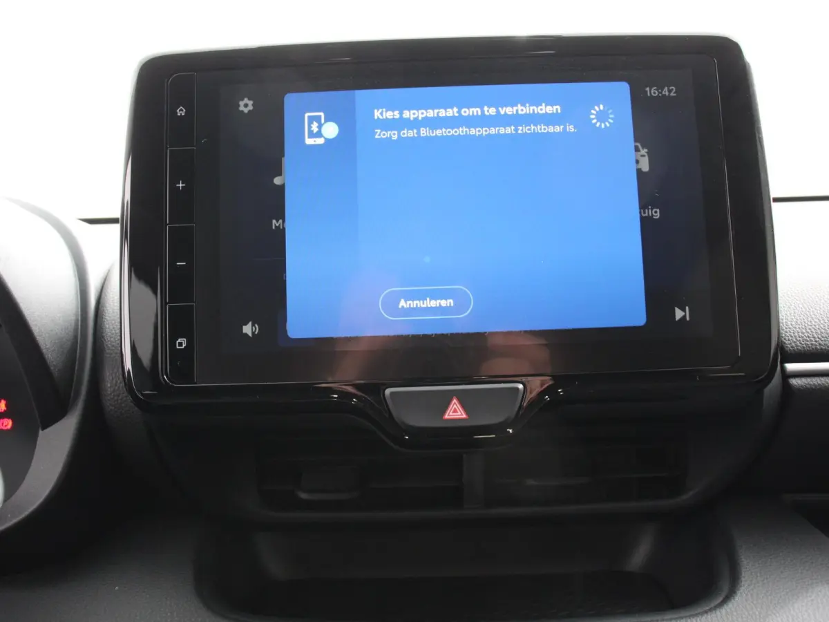 1.5 Hybrid Dynamic Automaat Climate control Cruise control adaptieve LED Achteruitrijcamera Lane assist Apple Carplay / Android Auto
