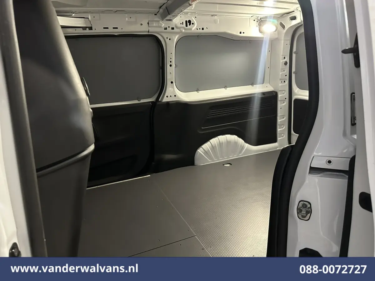 1.5D 102pk L2H1 Euro6 Airco | Cruisecontrol | Parkeersensoren Zijdeur