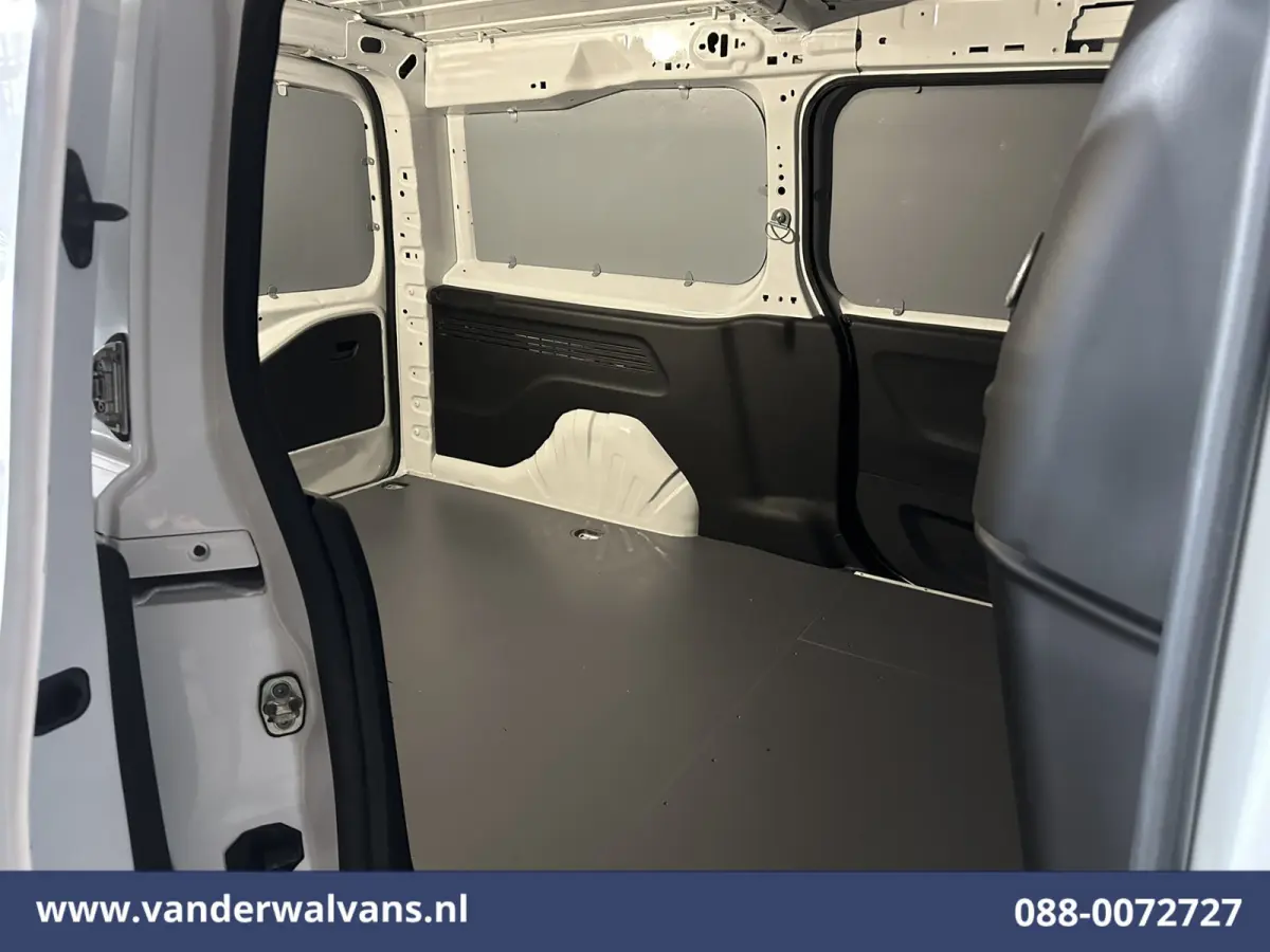 1.5D 102pk L2H1 Euro6 Airco | Cruisecontrol | Parkeersensoren Zijdeur