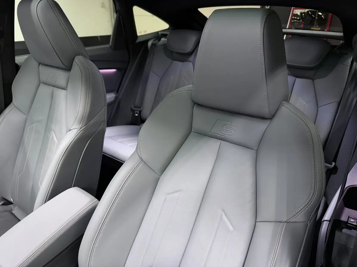 50 quattro 21" 3X S-LINE LEDER+ M-STOELEN/PANO/H-UP/SONOS/DAB/CARPLAY/ADAPT-CRUISE///