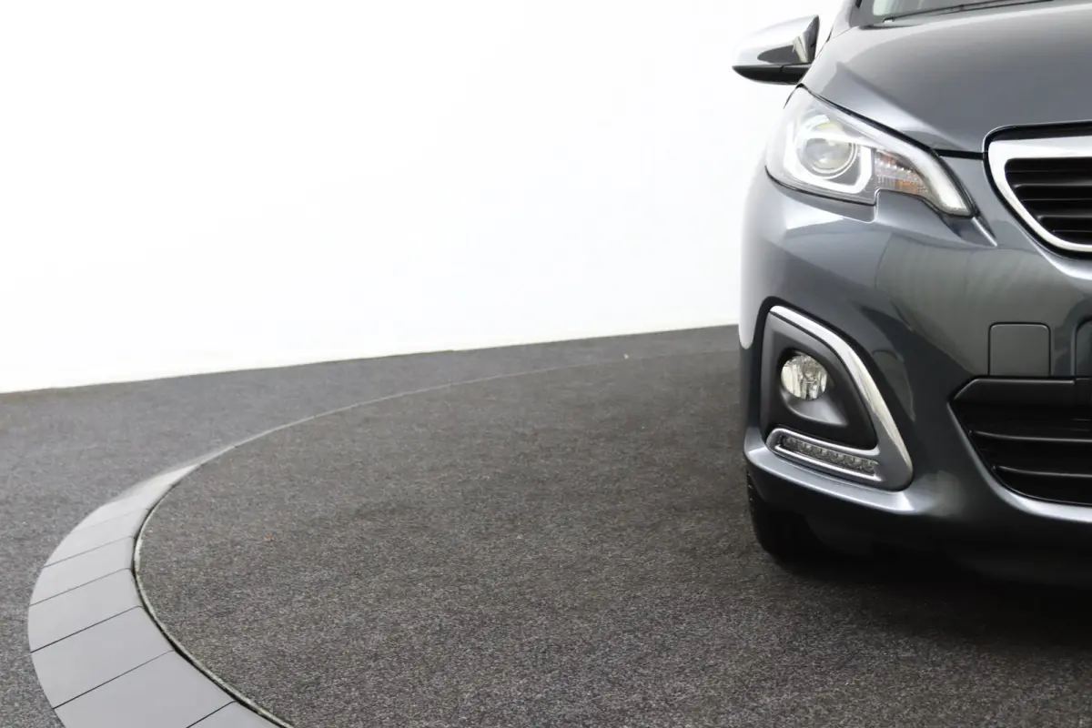 1.0 e-VTi Allure | Climate Control | CarPlay/Android Auto | Camera | Lichtmetalen Velgen | Metallic Kleur