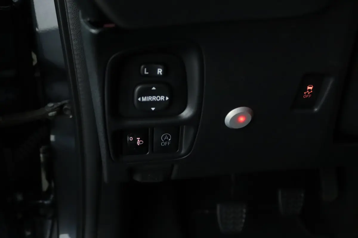 1.0 e-VTi Allure | Climate Control | CarPlay/Android Auto | Camera | Lichtmetalen Velgen | Metallic Kleur