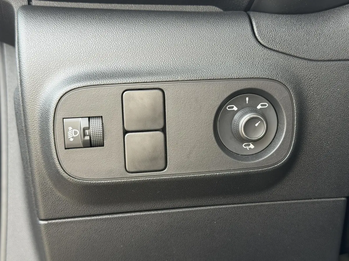 1.2 PureTech Feel Edition | Navigatie | Keyless Entry & Start |  Apple Carplay/Android Auto