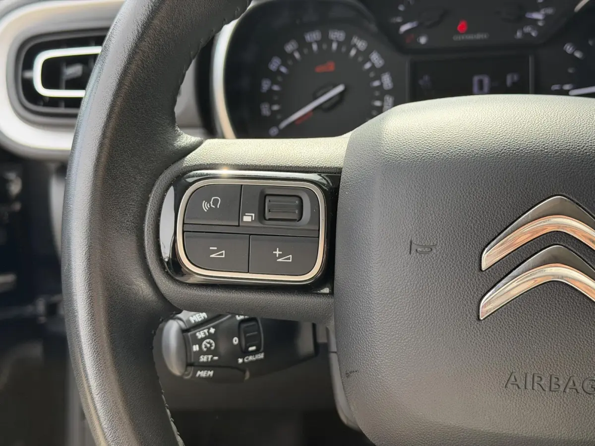 1.2 PureTech Feel Edition | Navigatie | Keyless Entry & Start |  Apple Carplay/Android Auto