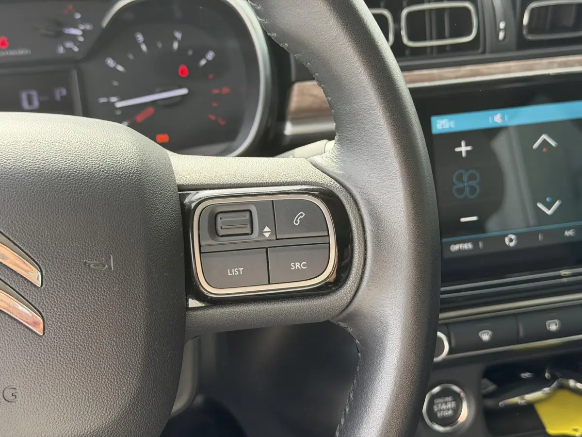 1.2 PureTech Feel Edition | Navigatie | Keyless Entry & Start |  Apple Carplay/Android Auto