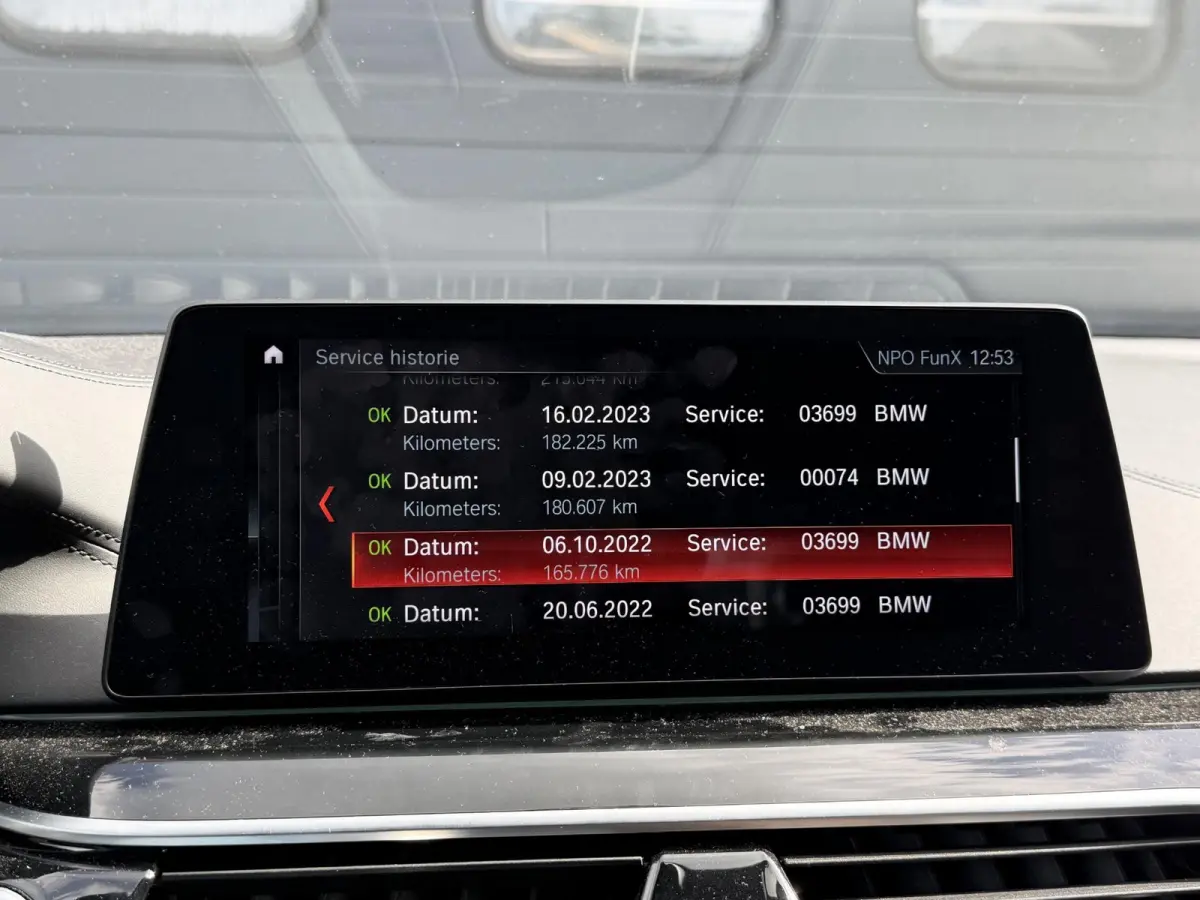 540d xDrive High Executive M-Sport | Panoramadak | 360* Camera | Head-UP | Achteras Bestruring |