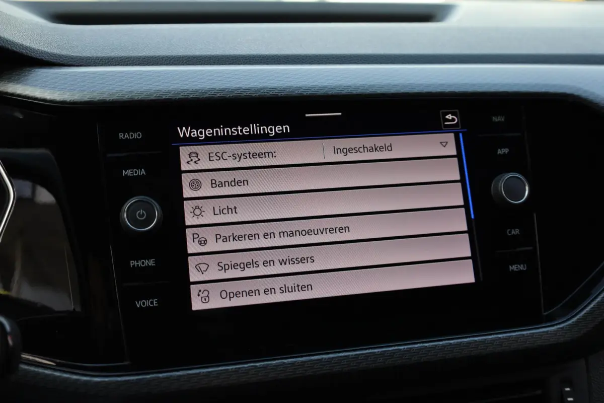1.0 TSI 115pk DSG R-Line | Achteruitrijcamera | Active Info Display | Stoelverwarming