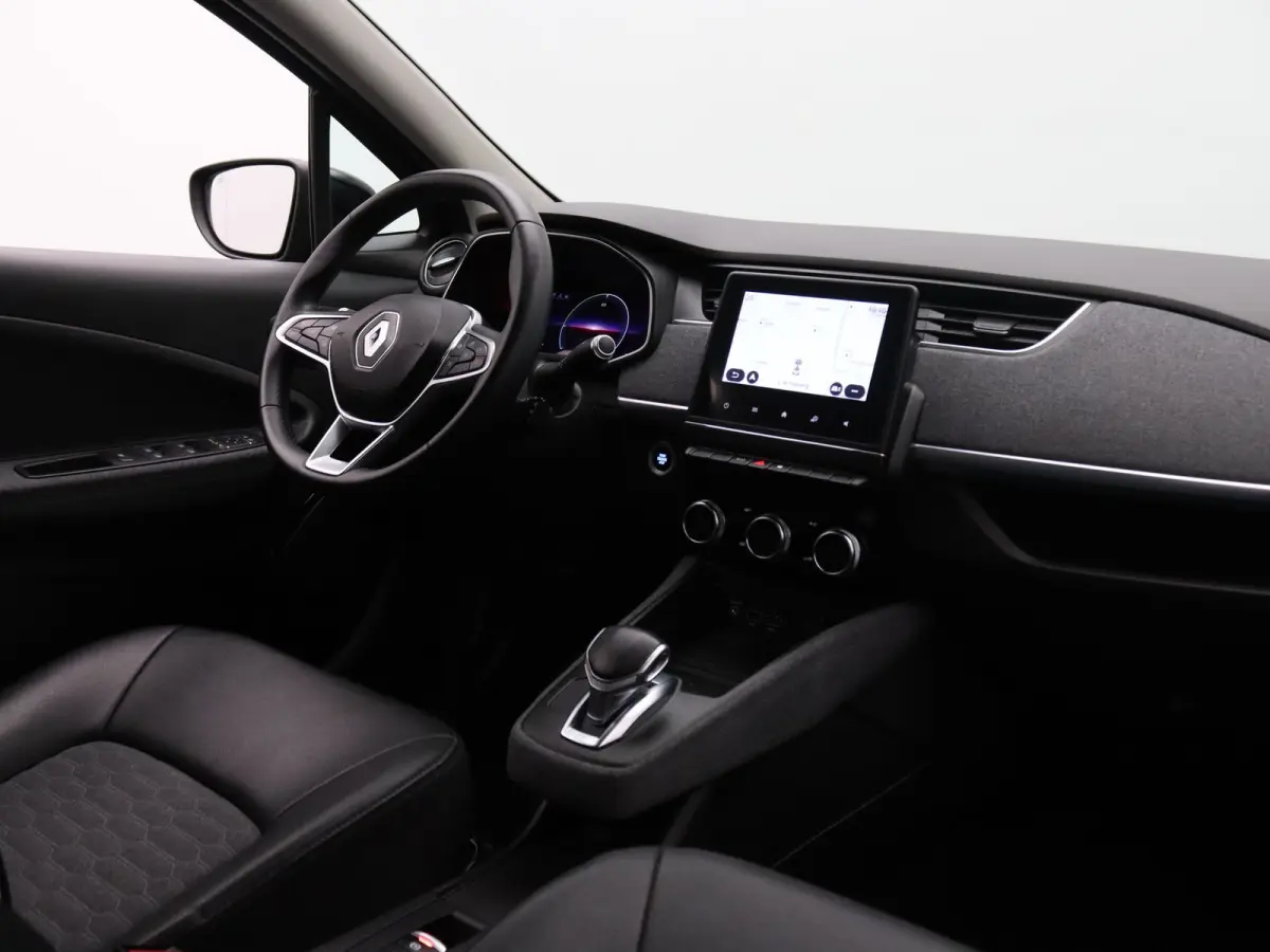 R135 Intens 52 kWh KOOPBATTERIJ Apple Carplay/Android Auto | Climate