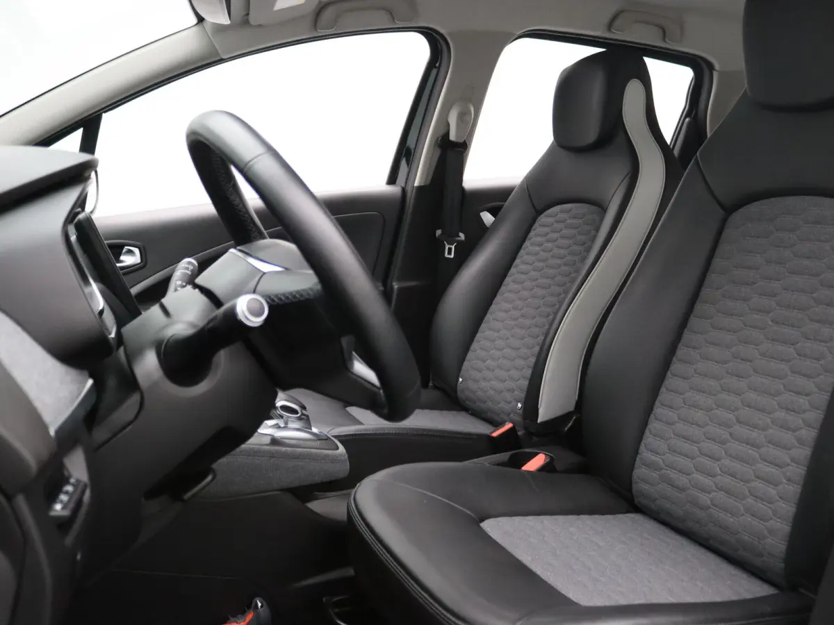 R135 Intens 52 kWh KOOPBATTERIJ Apple Carplay/Android Auto | Climate