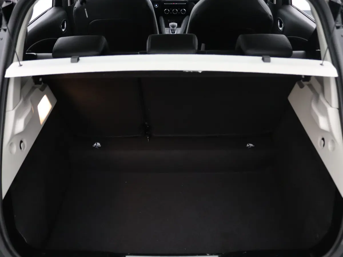 R135 Intens 52 kWh KOOPBATTERIJ Apple Carplay/Android Auto | Climate
