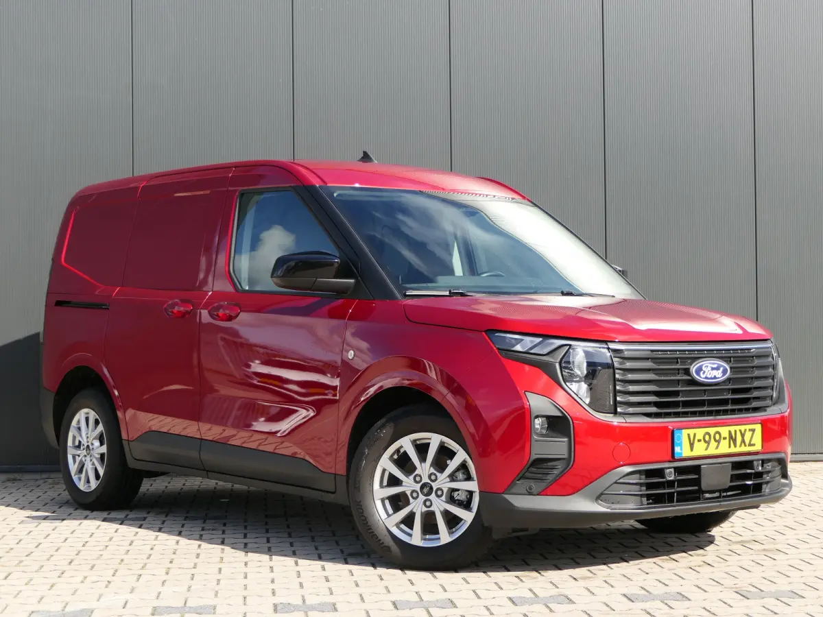 Limited 1.0 EcoBoost | Winter Pack | Navigatie | Lichtmetalen velgen | Camera |