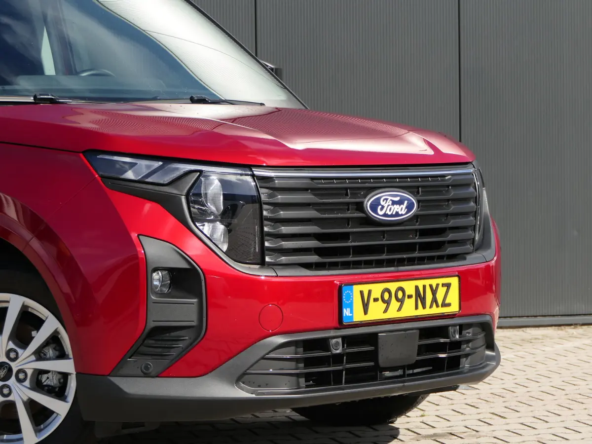 Limited 1.0 EcoBoost | Winter Pack | Navigatie | Lichtmetalen velgen | Camera |