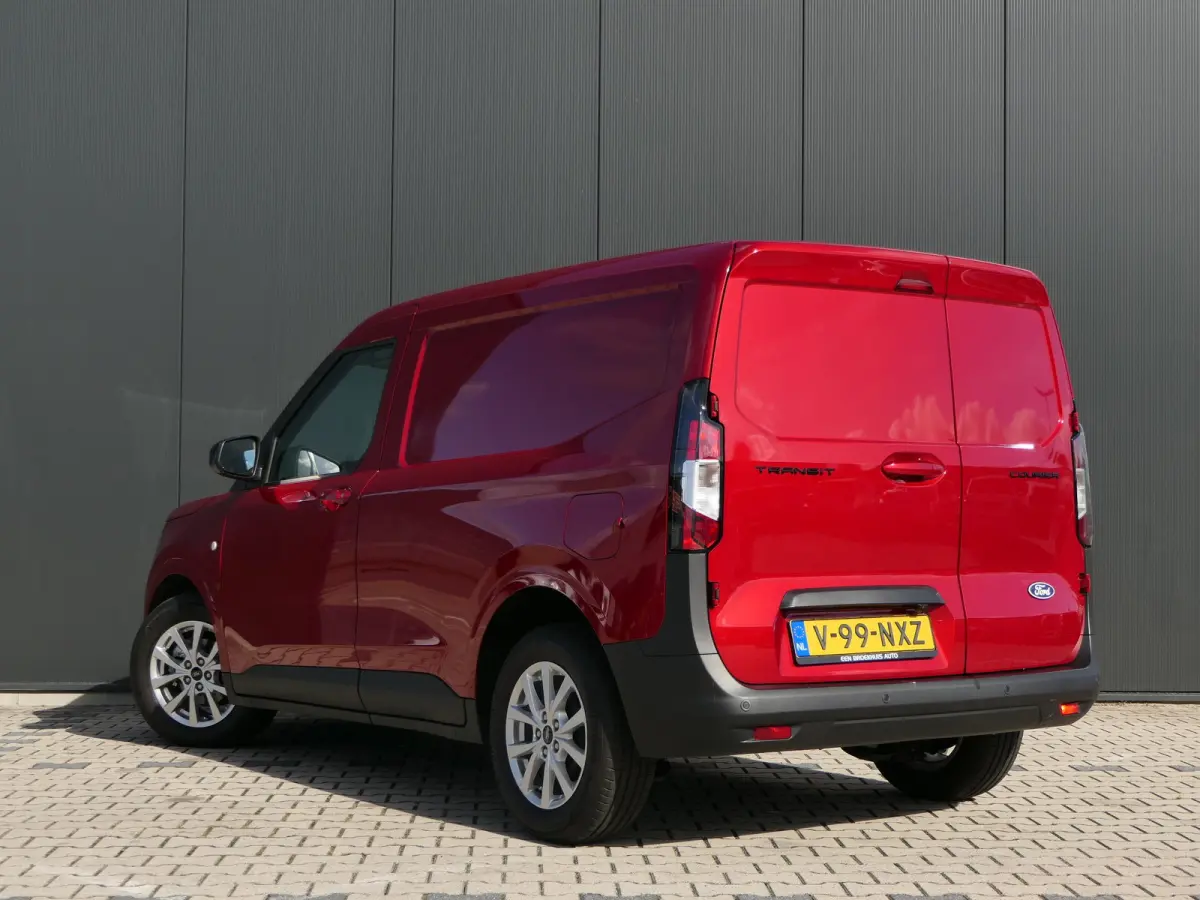 Limited 1.0 EcoBoost | Winter Pack | Navigatie | Lichtmetalen velgen | Camera |