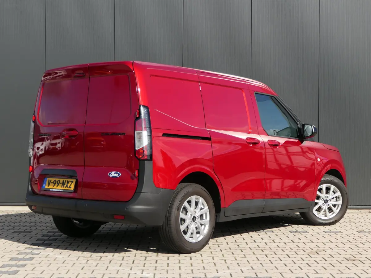 Limited 1.0 EcoBoost | Winter Pack | Navigatie | Lichtmetalen velgen | Camera |