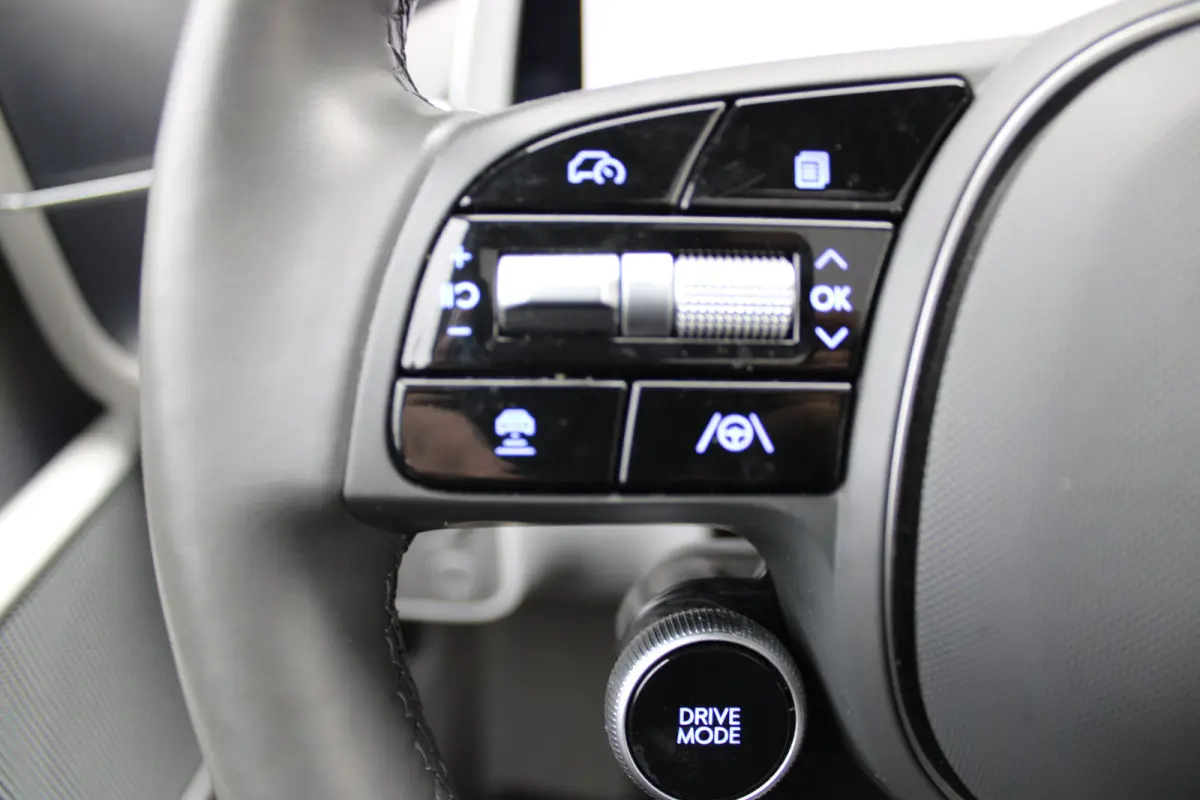 Lounge 77.4 kWh