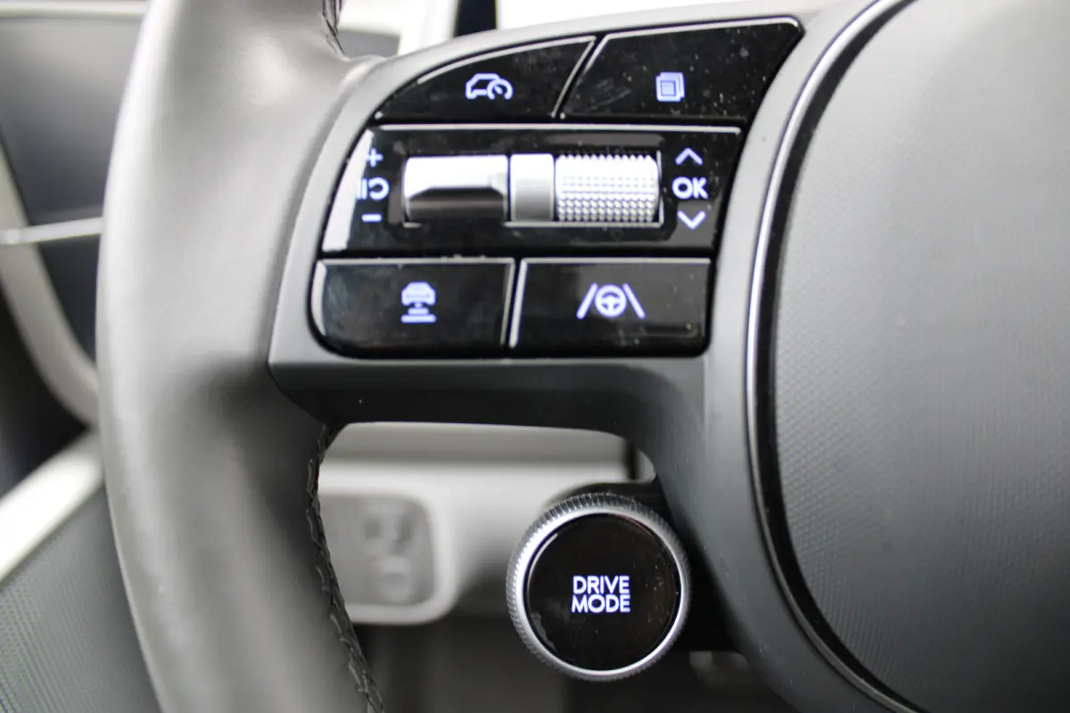 Lounge 77.4 kWh