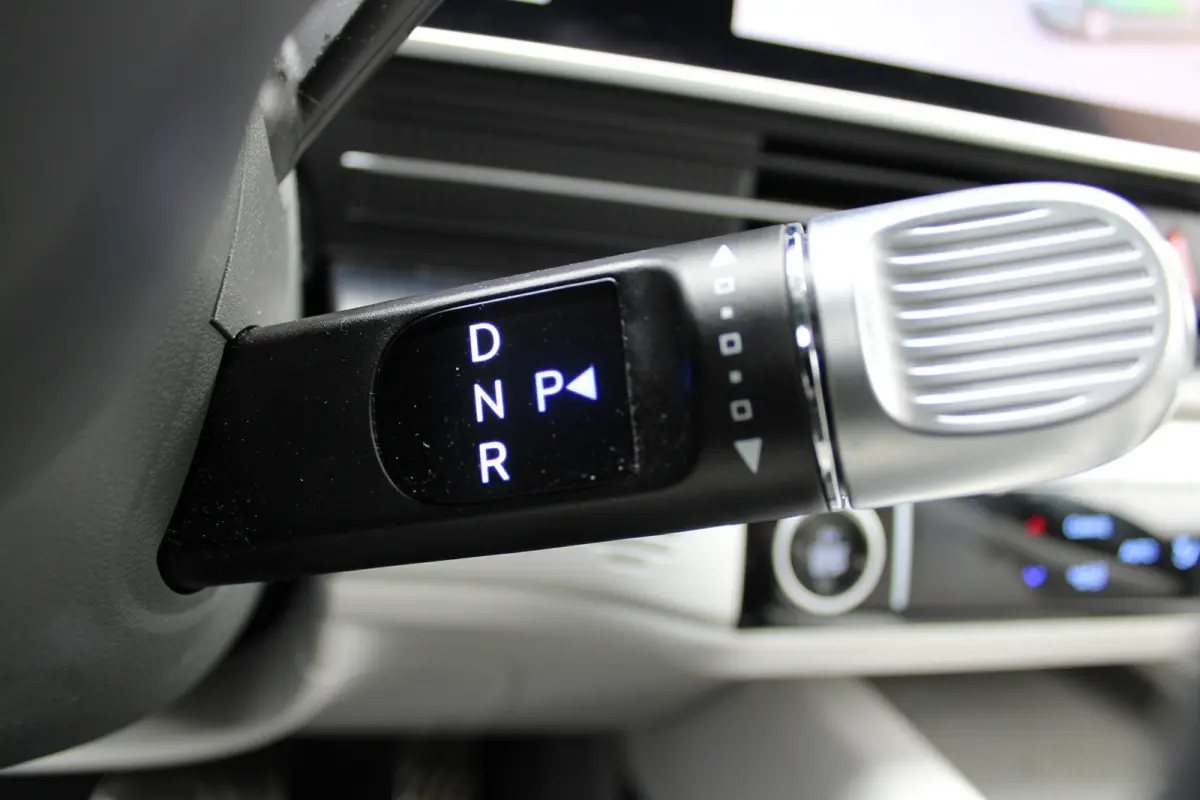 Lounge 77.4 kWh