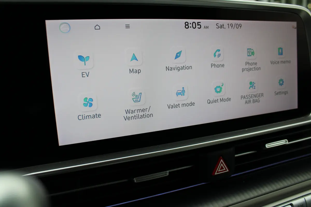Lounge 77.4 kWh