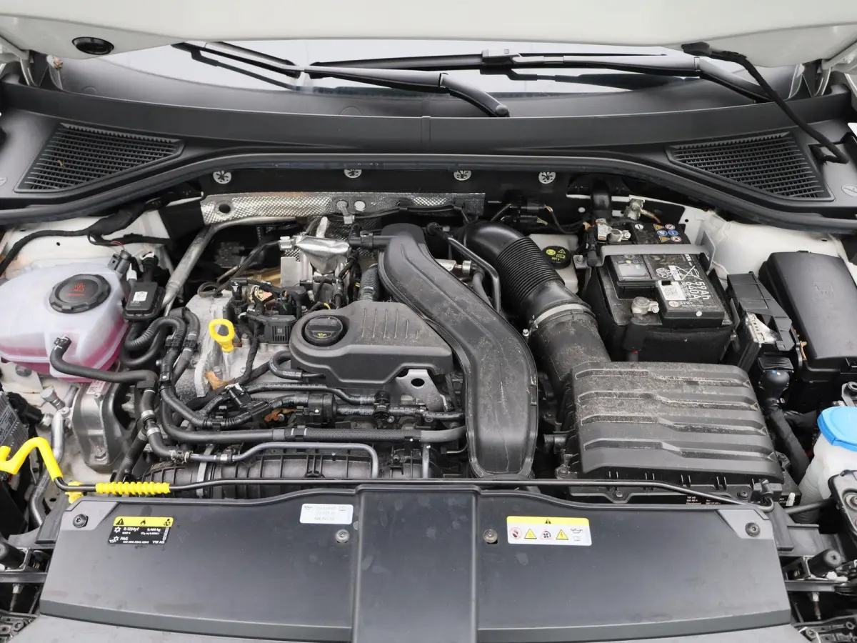 1.5 TSI R-Line | 150 PK| Achterklep Elektrisch | Achteruitrijcamera | Stoelverwarming | Dodehoekdetectie | LED Plus | Keyless Access