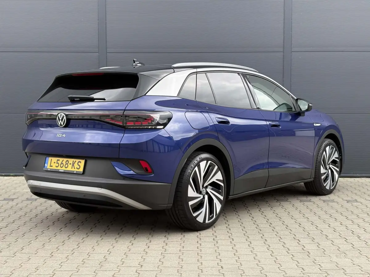 204pk First Max 77 kWh | SoH 91% | Panoramadak | Ergo Stoel | Adaptief Onderstel