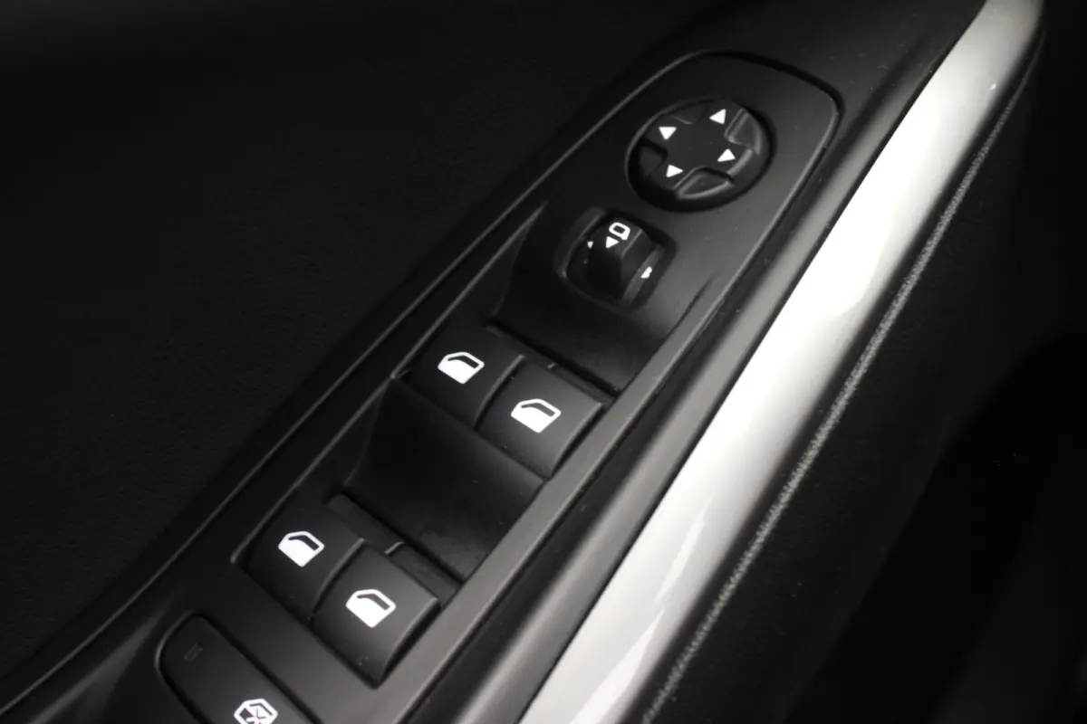 1.2 Turbo Elegance |Camera|Navi|
