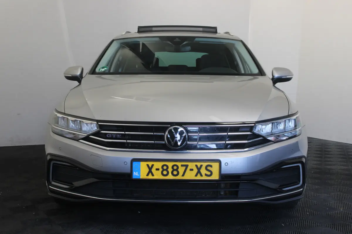 1.4 TSI PHEV GTE Business |Pano|Stoelverw.|Navi|