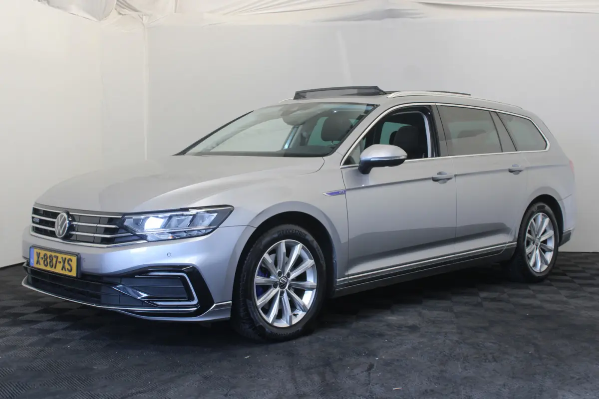 1.4 TSI PHEV GTE Business |Pano|Stoelverw.|Navi|