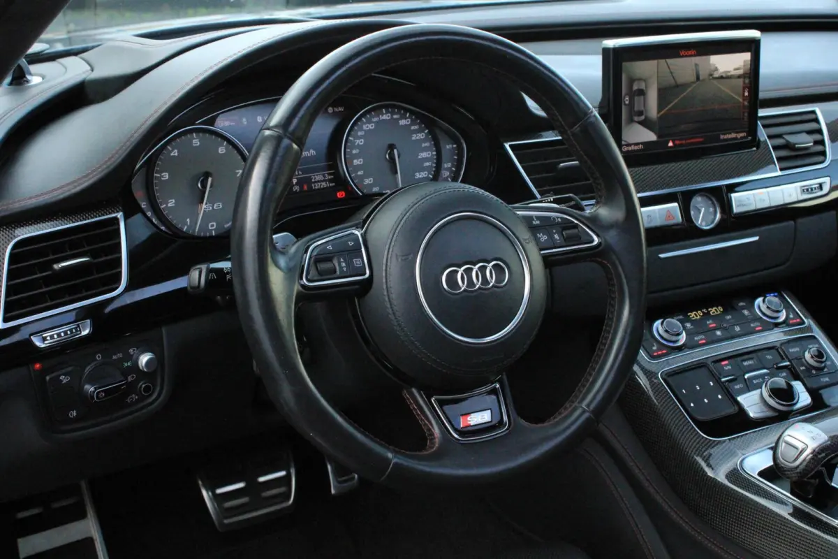 4.0 TFSI S8 plus quattro Pro Line+ Softclose Panorama Massage 360 Camera