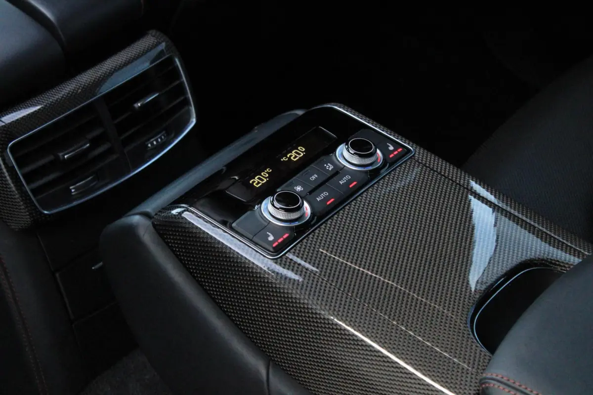 4.0 TFSI S8 plus quattro Pro Line+ Softclose Panorama Massage 360 Camera