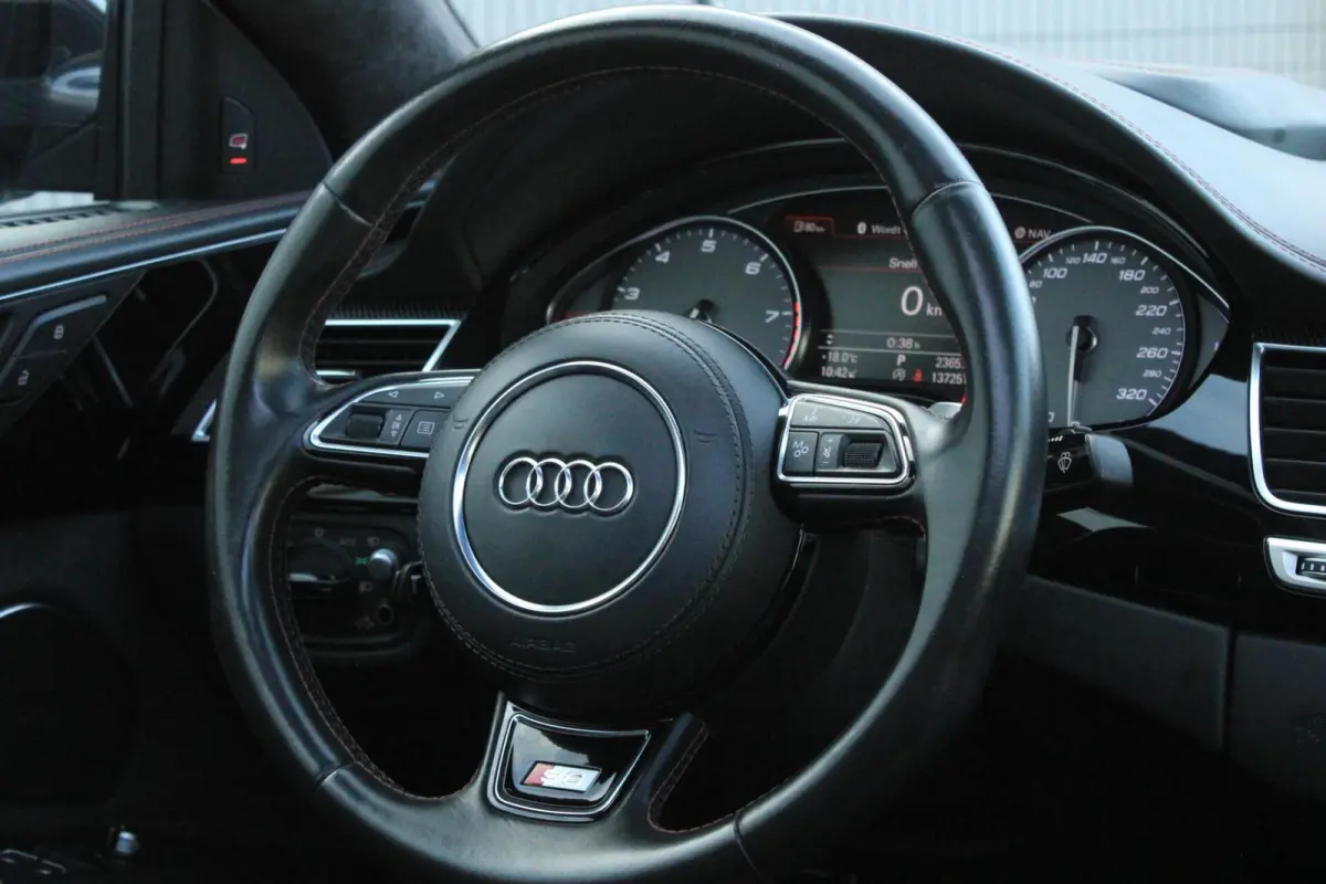 4.0 TFSI S8 plus quattro Pro Line+ Softclose Panorama Massage 360 Camera