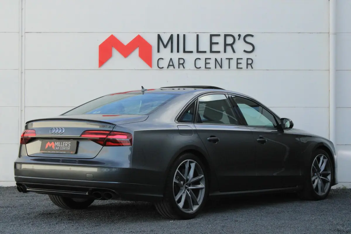 4.0 TFSI S8 plus quattro Pro Line+ Softclose Panorama Massage 360 Camera