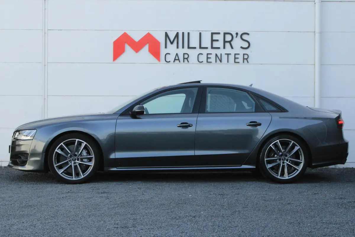 4.0 TFSI S8 plus quattro Pro Line+ Softclose Panorama Massage 360 Camera