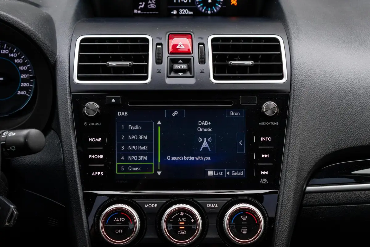 2.0 CVT AWD Luxury Plus | Eyesight | Trekhaak | Adaptive cruise control |