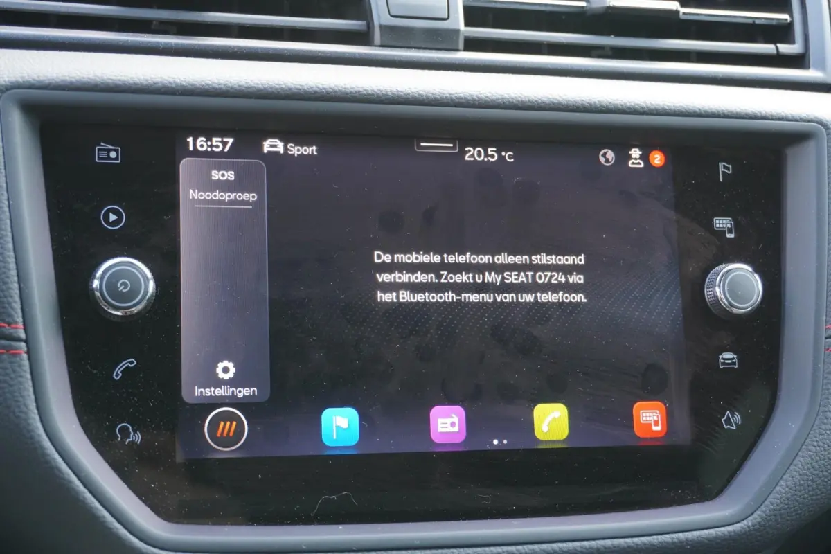 1.0 TSI 95pk FR Business Intense | Beats Audio | Climatronic | Navigatie | Full link