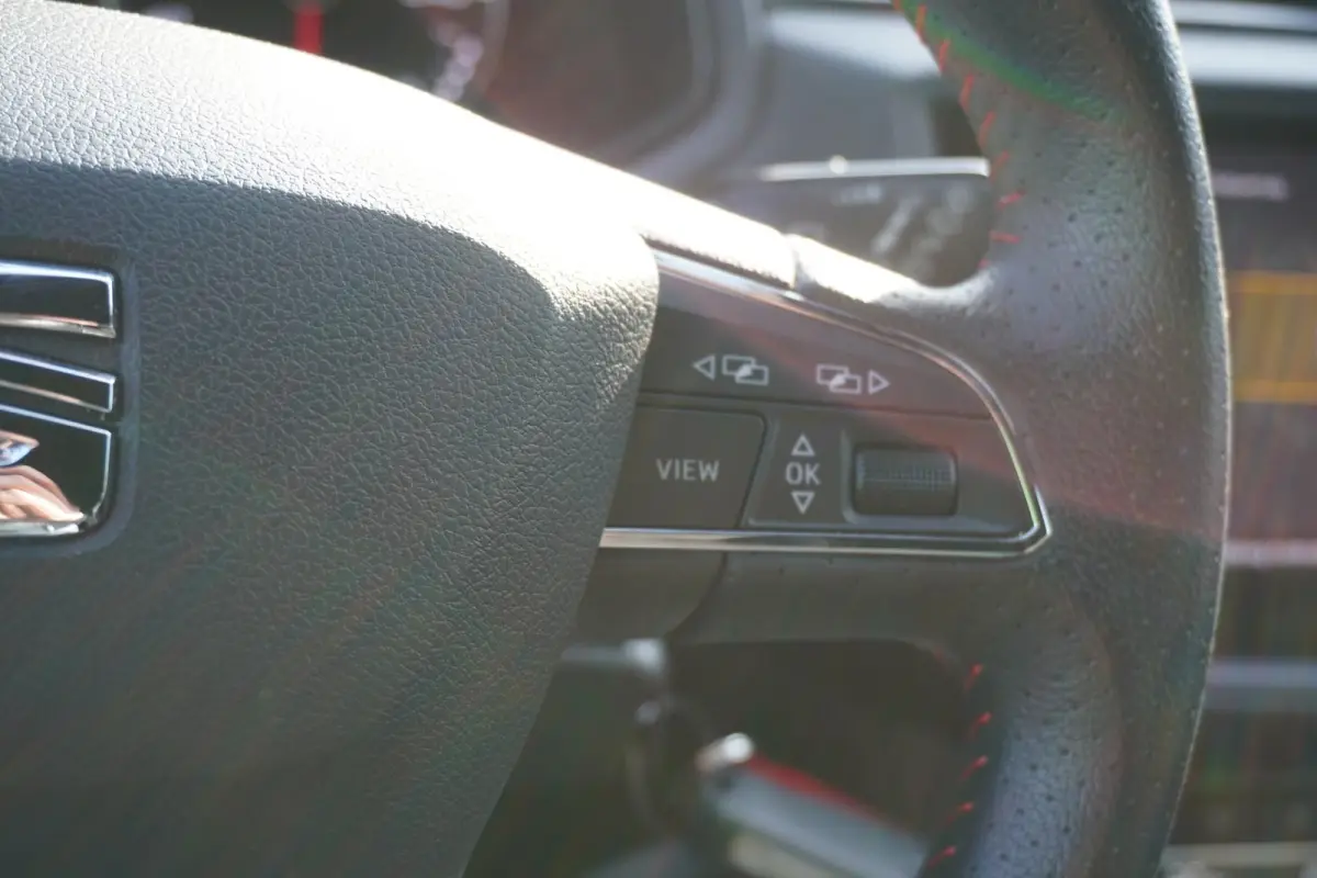 1.0 TSI 95pk FR Business Intense | Beats Audio | Climatronic | Navigatie | Full link