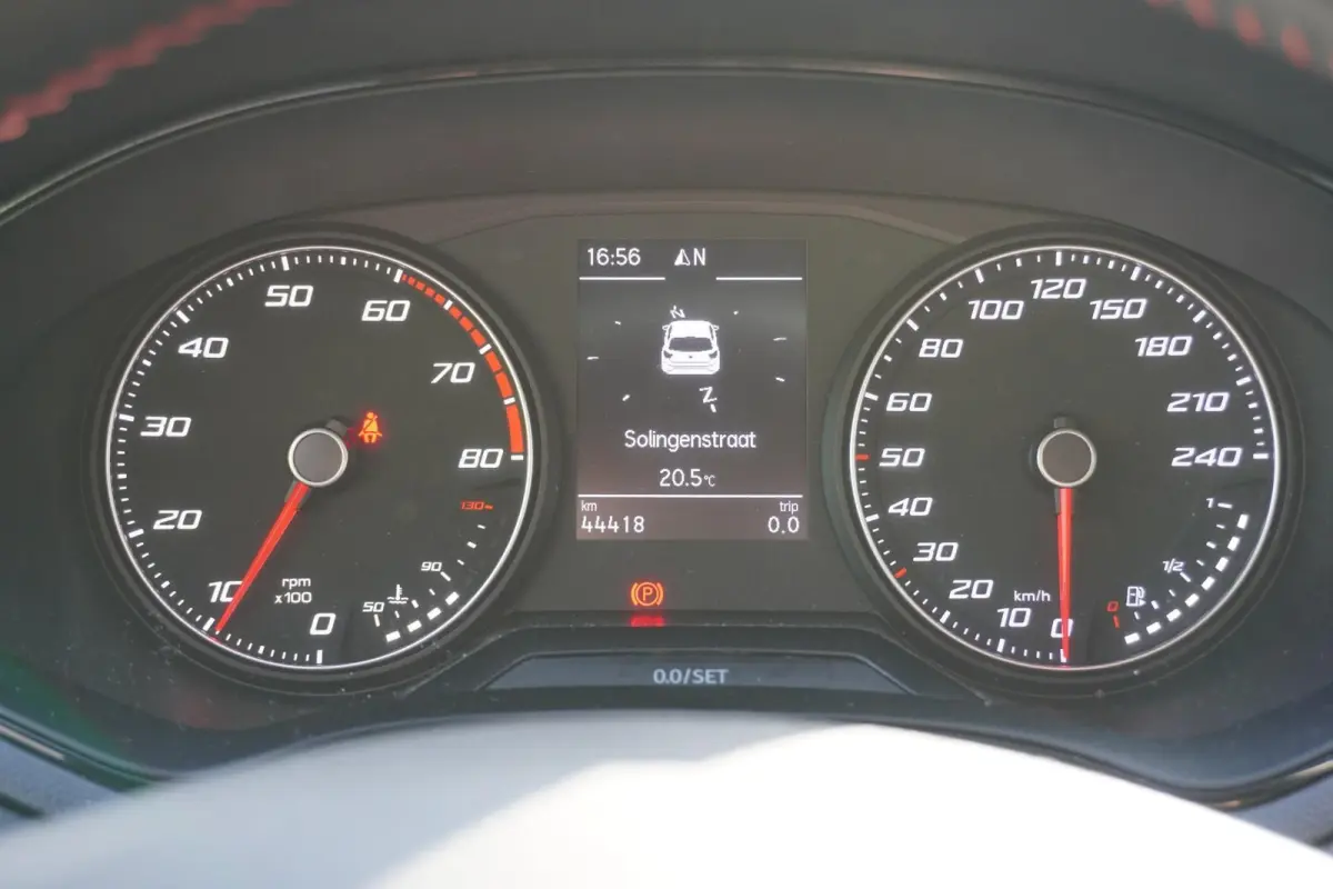 1.0 TSI 95pk FR Business Intense | Beats Audio | Climatronic | Navigatie | Full link