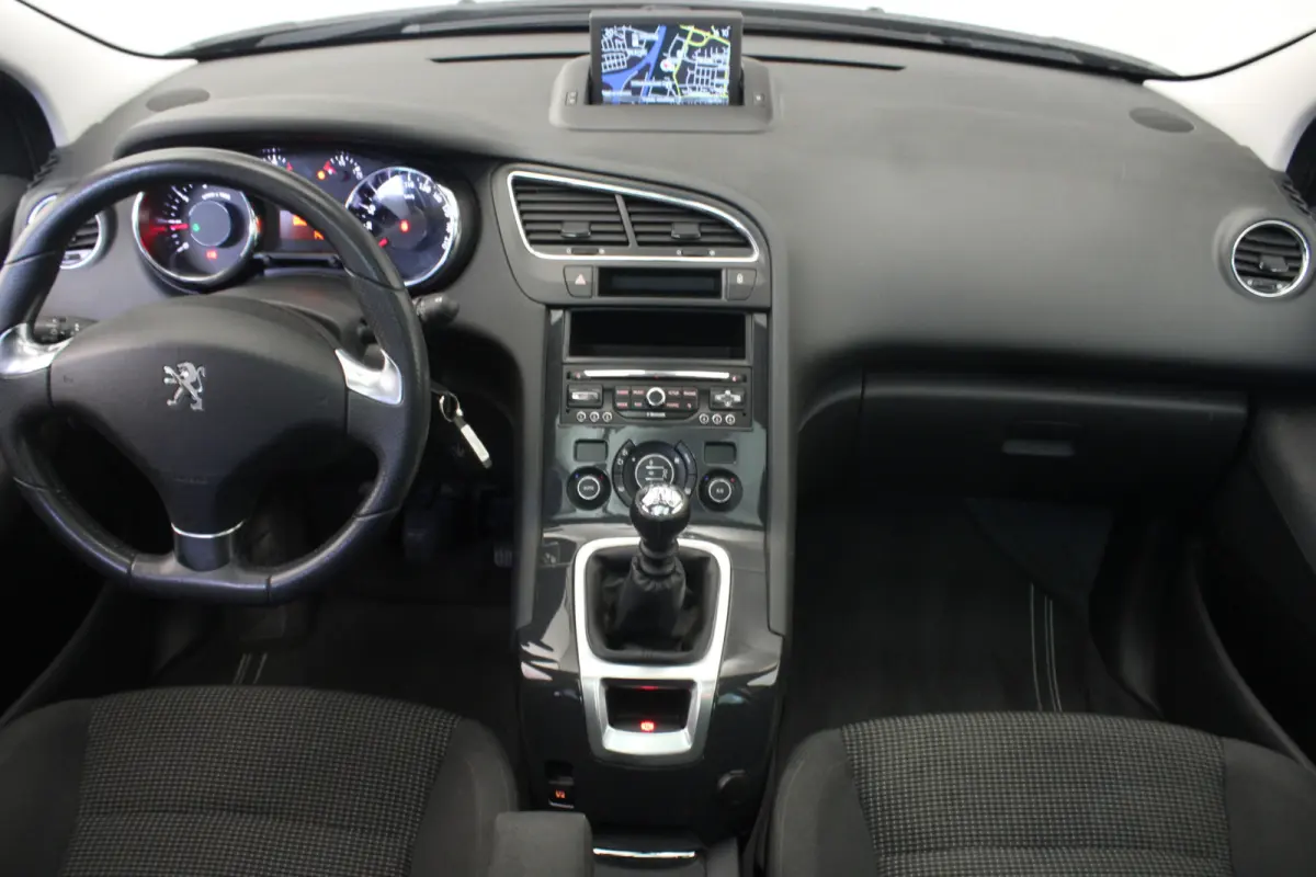1.2 PureTech Style 7p. |Pano|Navi|Camera|