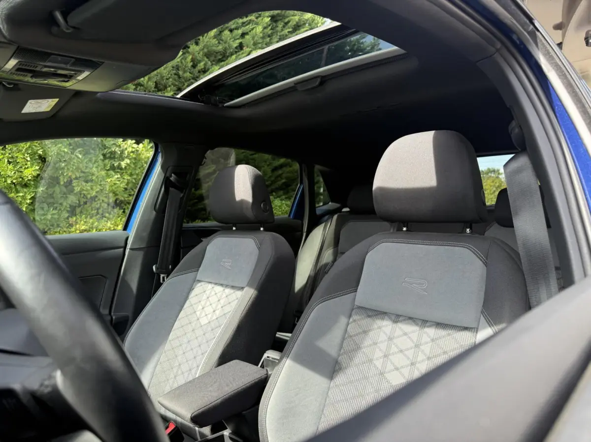 1.0 TSI R-Line Pano|Matrix|IQ|ACC|Camera