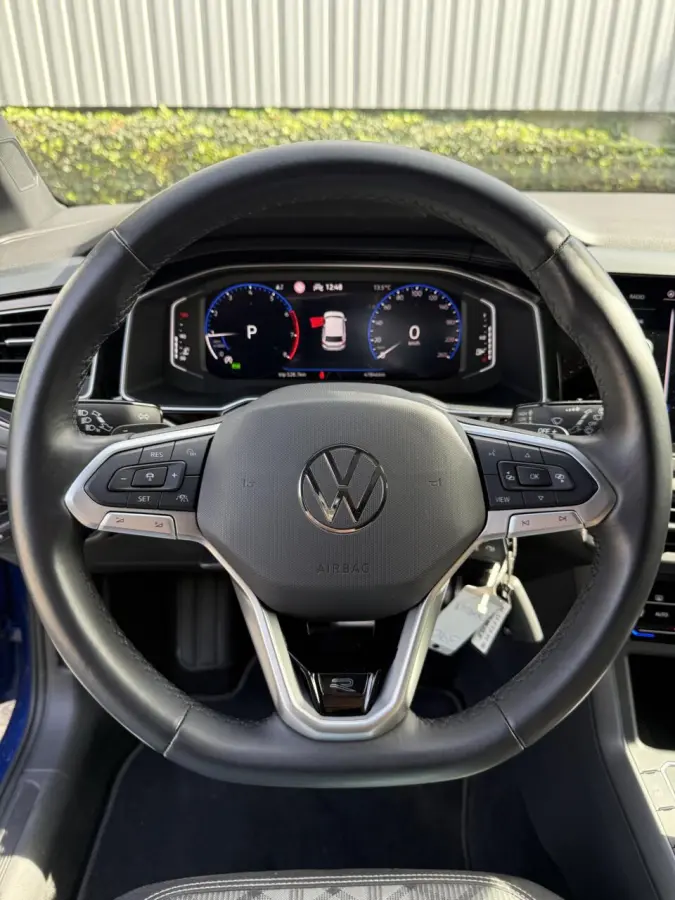 1.0 TSI R-Line Pano|Matrix|IQ|ACC|Camera