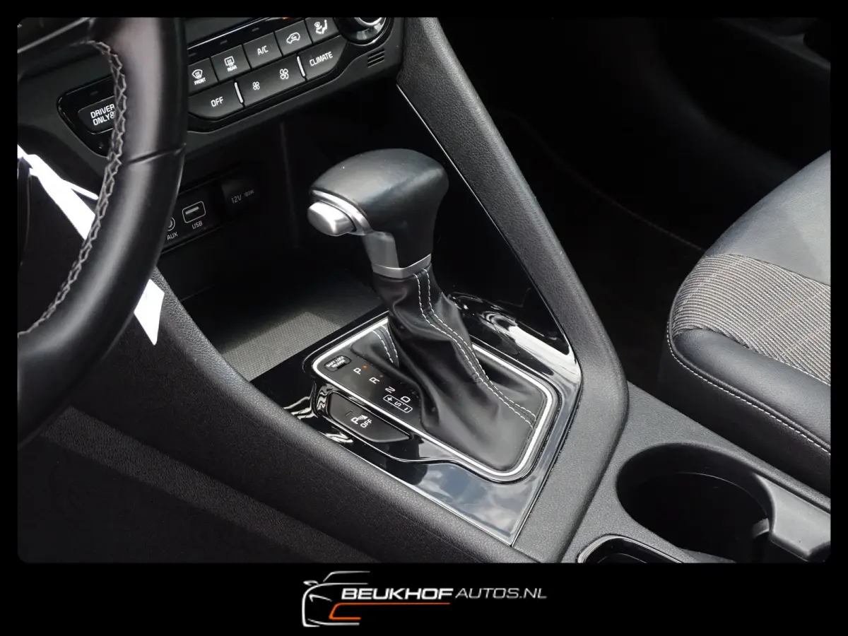 1.6 GDi Hybrid DynamicLine Cam Trekhaak Carplay Nav