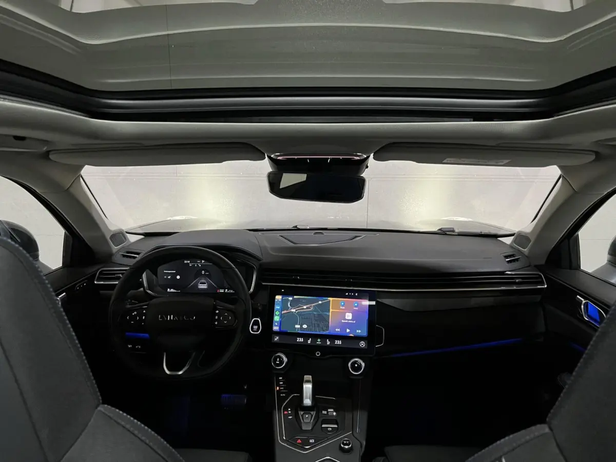 1.5 Plug-in Black Edition Sfeerver. CarPlay 360°