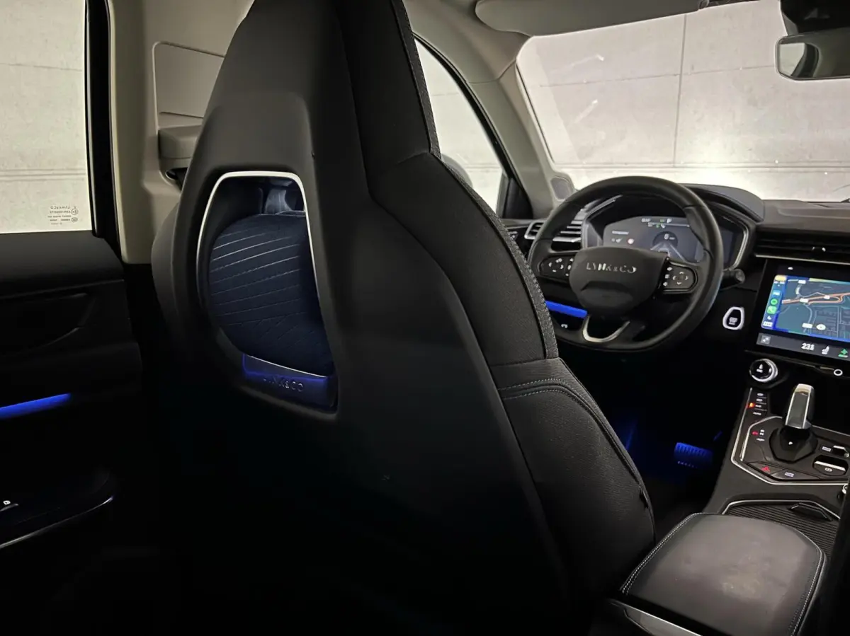 1.5 Plug-in Black Edition Sfeerver. CarPlay 360°