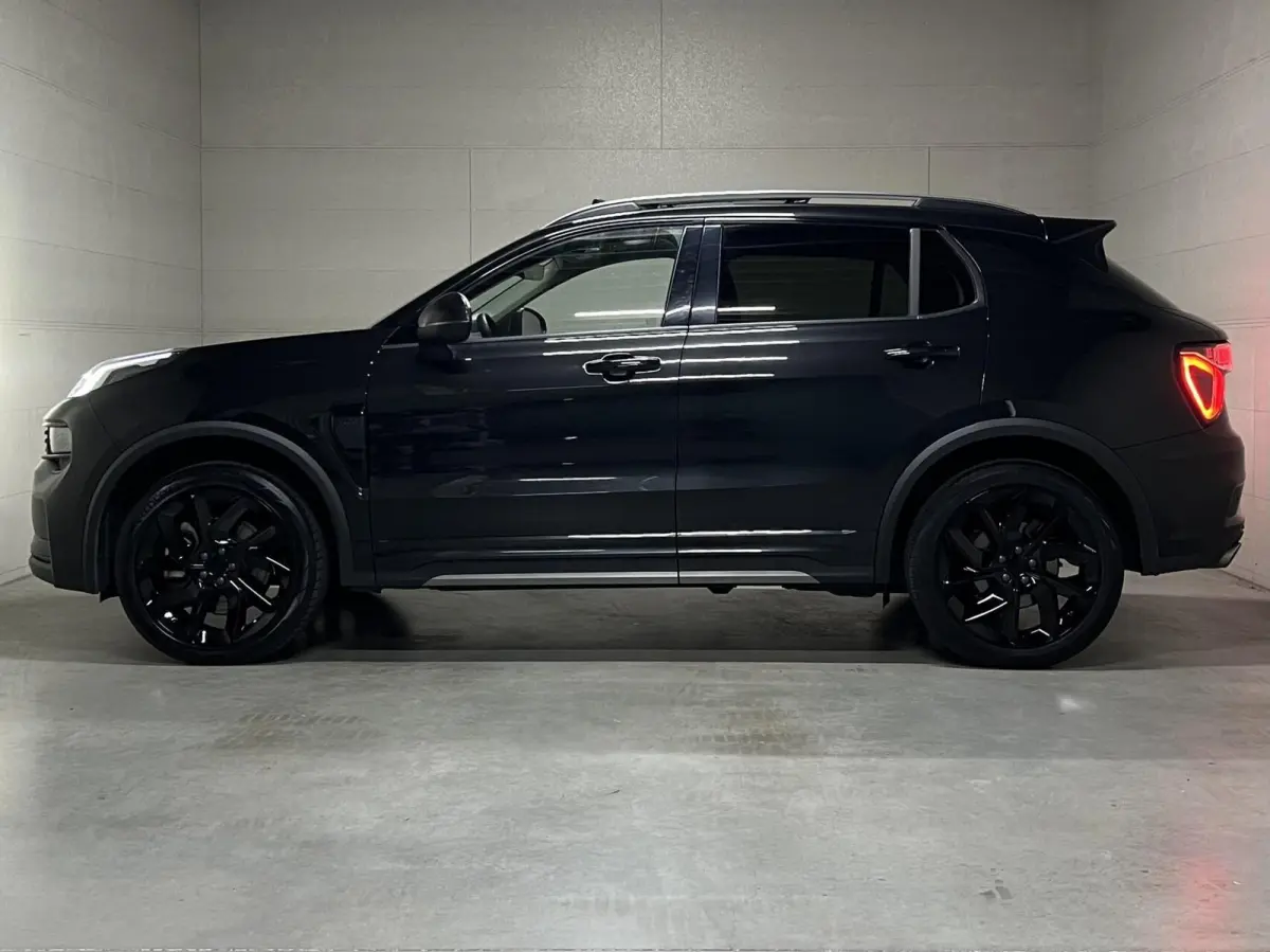 1.5 Plug-in Black Edition Sfeerver. CarPlay 360°