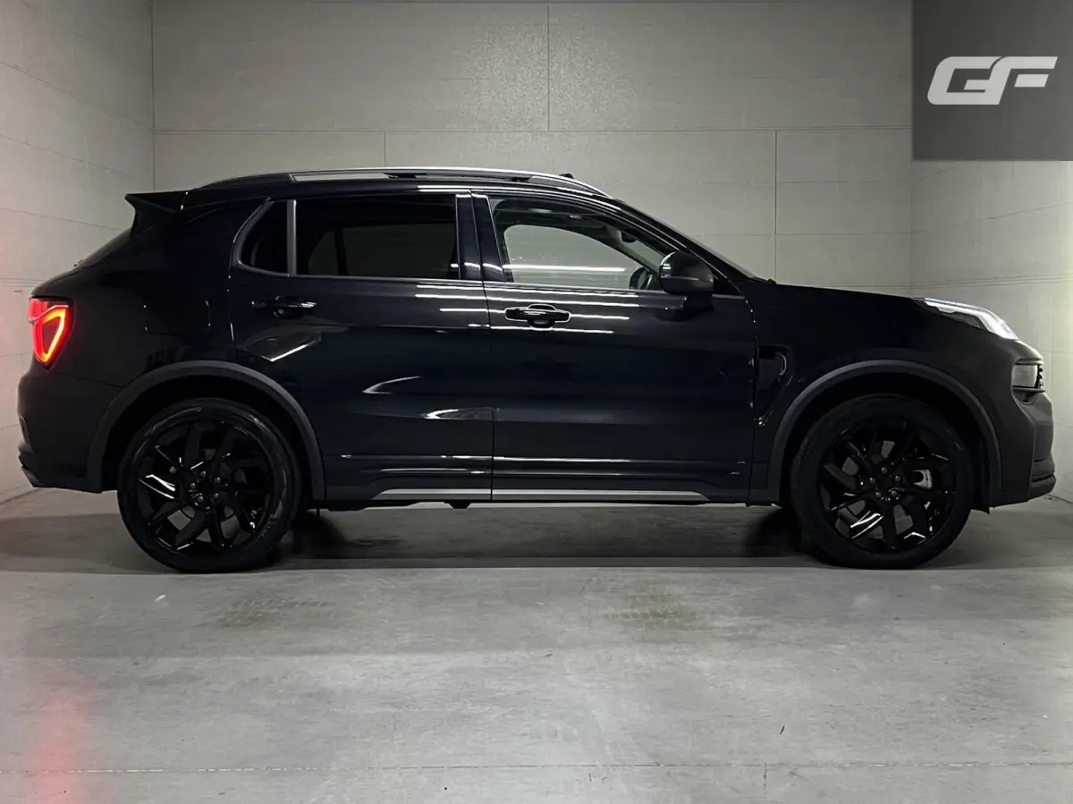 1.5 Plug-in Black Edition Sfeerver. CarPlay 360°