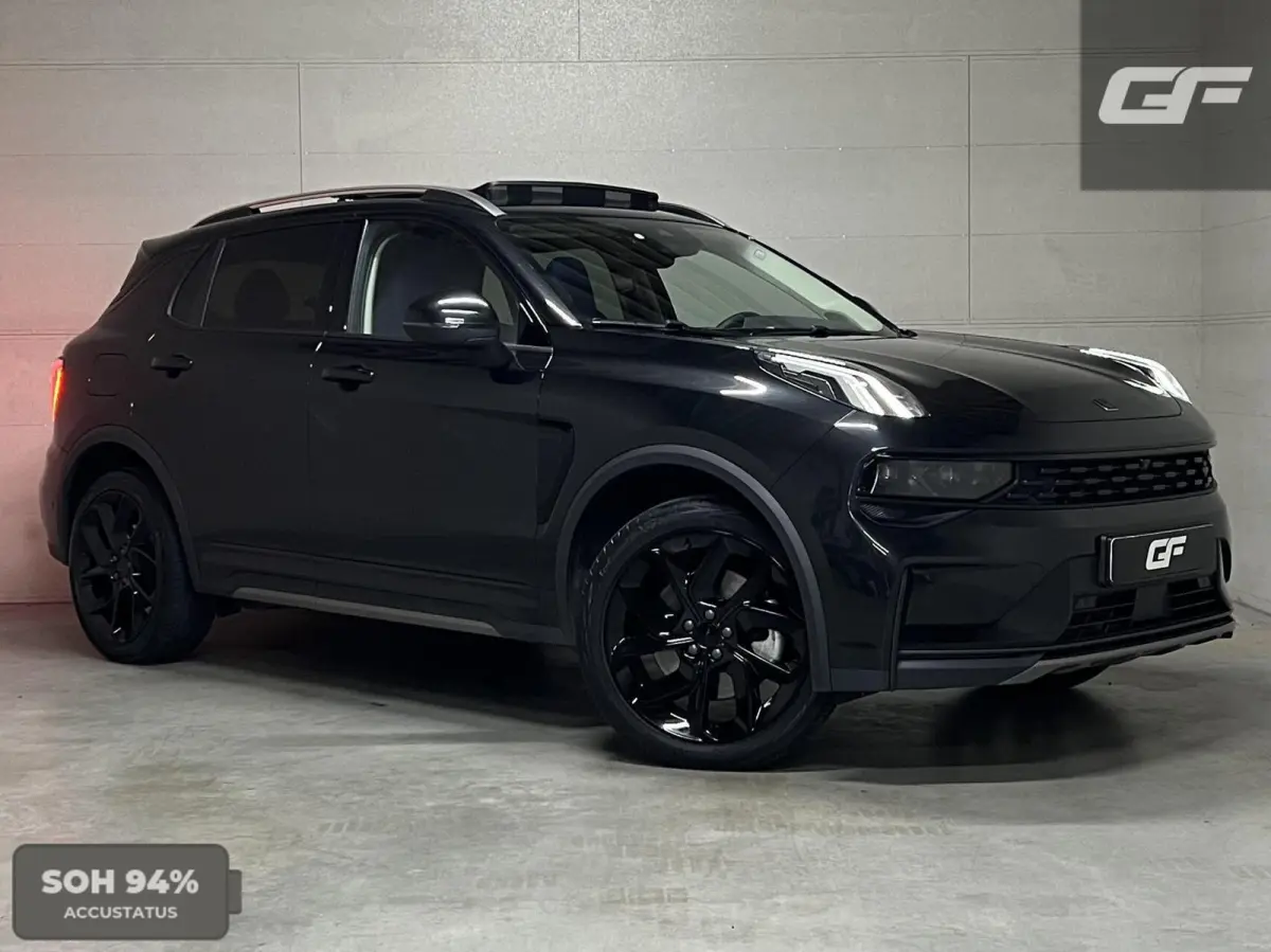 1.5 Plug-in Black Edition Sfeerver. CarPlay 360°